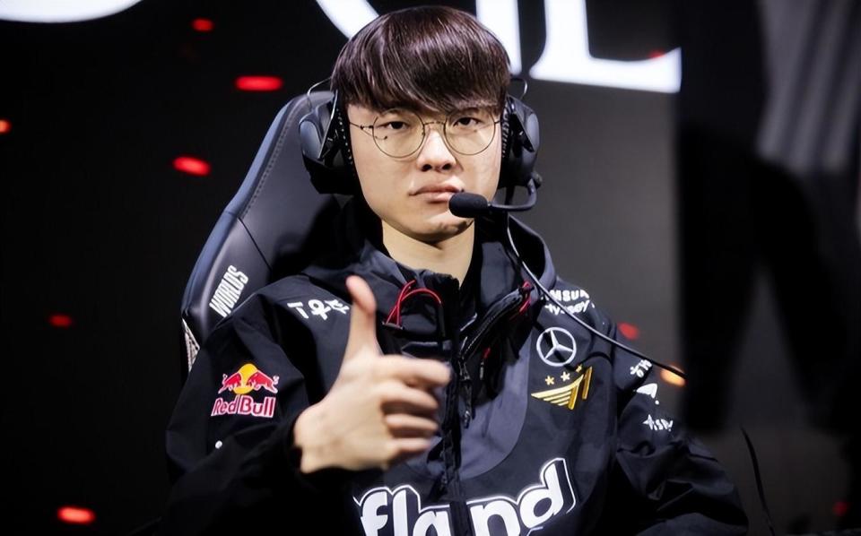 官方微博宣布夏季赛主场套餐：售价2888元，今晚开售