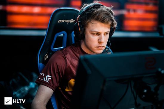 【lpl战报】WE 2-0 RNG：WE完美团战发挥 以下克上成功战胜RNG