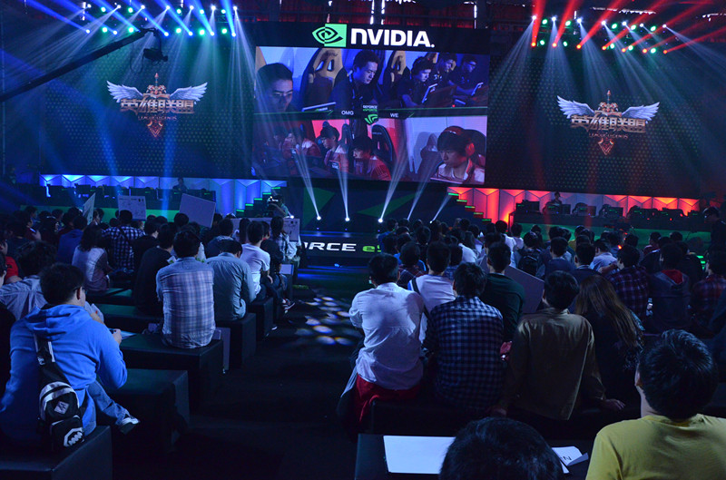 Jiejie当选第八周周MVP 分均伤害、承伤第一 Xiaoxu当选最佳新秀