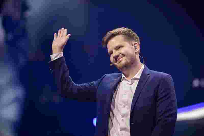 YouTube 禁止了 Team Falcons 的官方账号